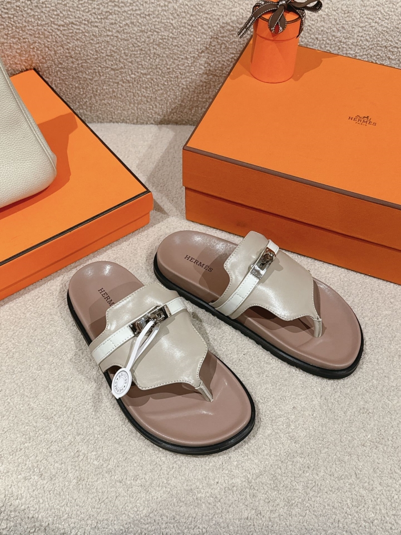 H**mes slippers